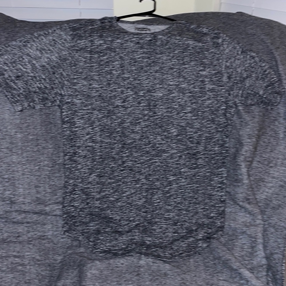 Mens tee shirt size Large